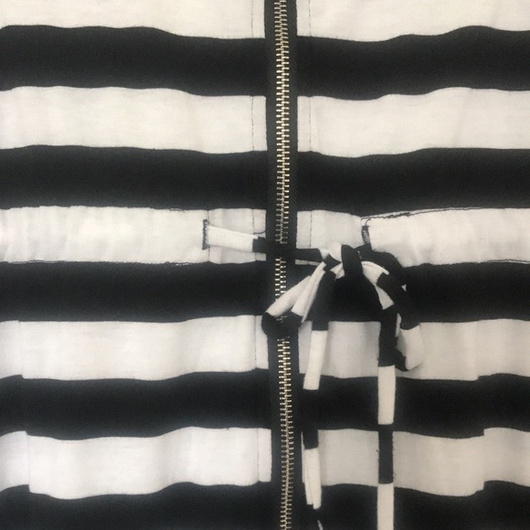 👙VENUS Black &White Striped Bathing Suit Cover👙 - Picture 5 of 9